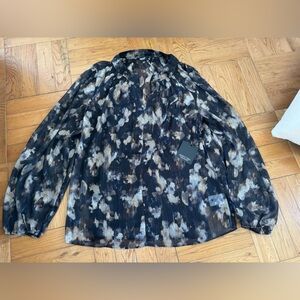 Simply Vera Vera Wang Navy and Gray Blouse